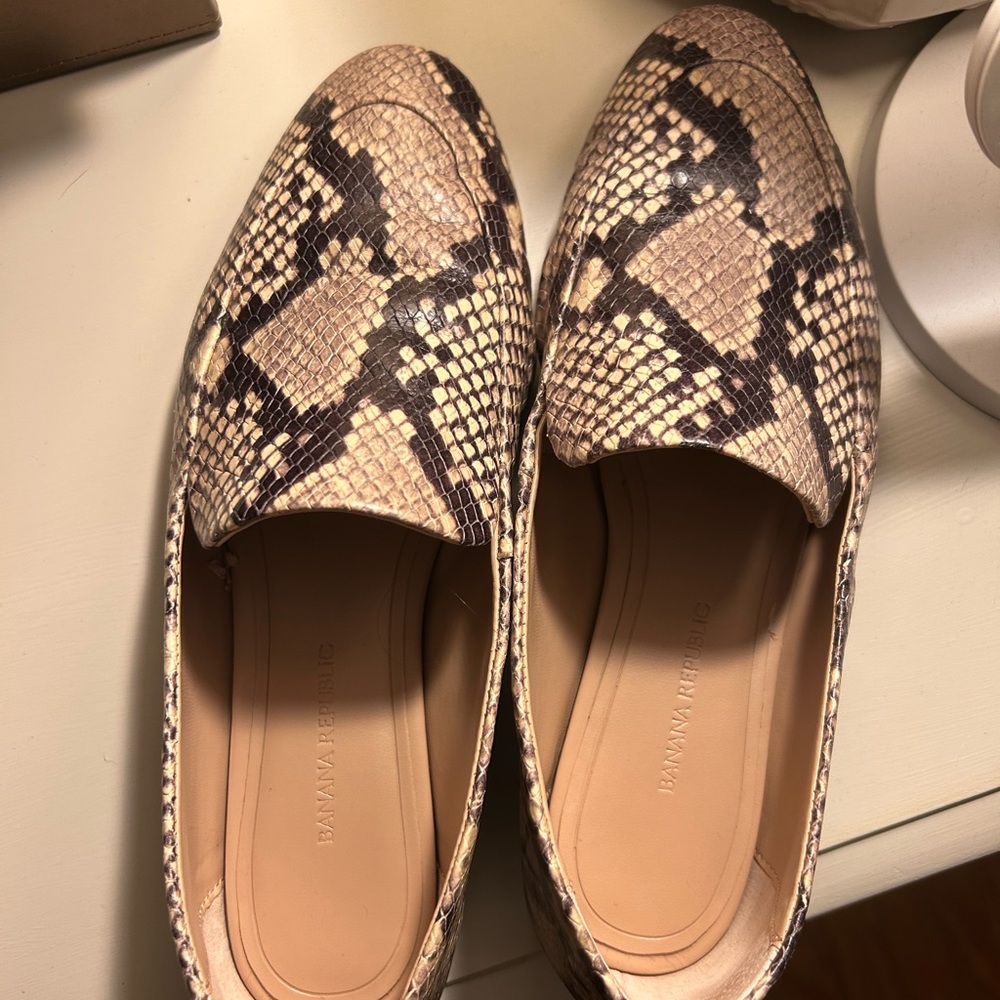 Banana Republic leather loafers